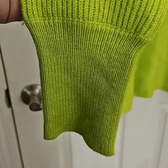JCP Neon Green Ribbed Sweater Sz XL - Picture 5 of 7